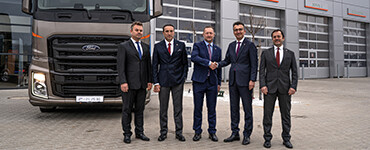 Tisková zpráva - Prodejní a servisní centrum Ford Trucks ve Strančicích