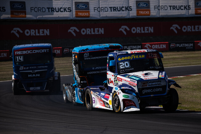 52332373263_972cf8046c_o_buggyra_racing1